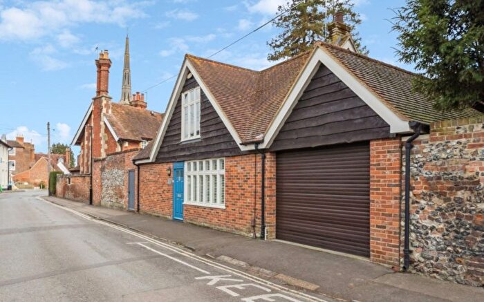 4 Bedroom Detached House For Sale In Thames Street, Wallingford, OX10