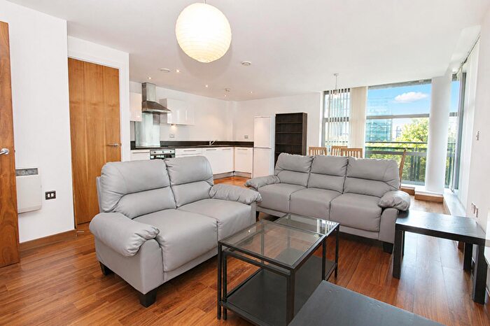2 Bedroom Flat To Rent In St George Building, Great George Street, LS1