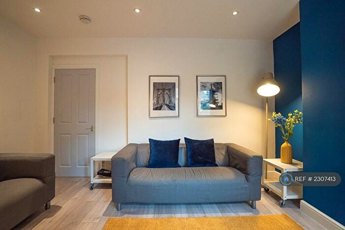 6 Bedroom Terraced House To Rent In Woodside Road, Southampton, SO17