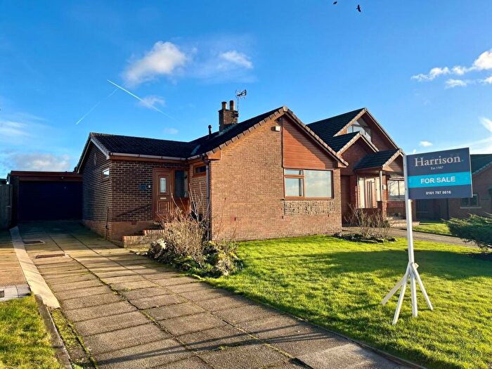 3 Bedroom Detached Bungalow For Sale In Ashborne Drive, Summerseat, Bury, BL9