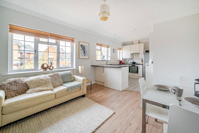 2 Bedroom Apartment To Rent In St. Leonards Road Windsor, SL4