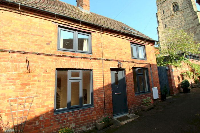 2 Bedroom Cottage For Sale In Church Walk, Swinford, LE17