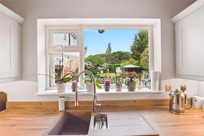 3 Bedroom Bungalow For Sale In Baldwyns Park, Bexley, Kent, DA5