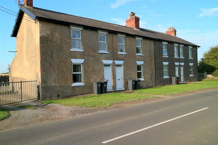2 Bedroom Cottage To Rent In Staindrop Road, High Coniscliffe, Darlington, DL2