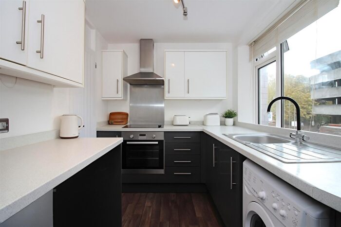 1 Bedroom Flat To Rent In Montague Hill South, Bristol, BS2