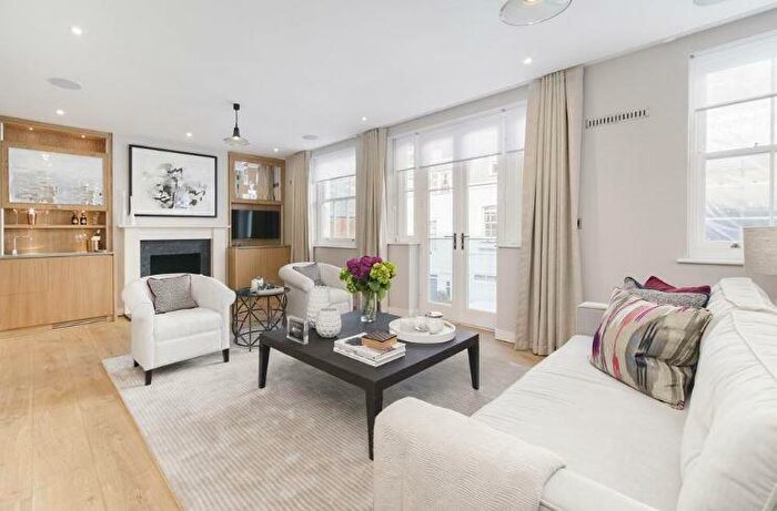 3 Bedroom Town House To Rent In Huntsworth Mews, Marylebone, London, NW1