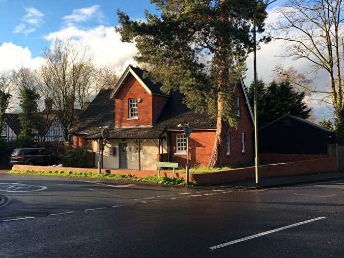 1 Bedroom Flat To Rent In Ravenscourt, Fishponds Rd, Keston, BR2