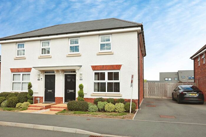 3 Bedroom Semi Detached House For Sale In Quarry View, Bishops Itchington, Southam, CV47