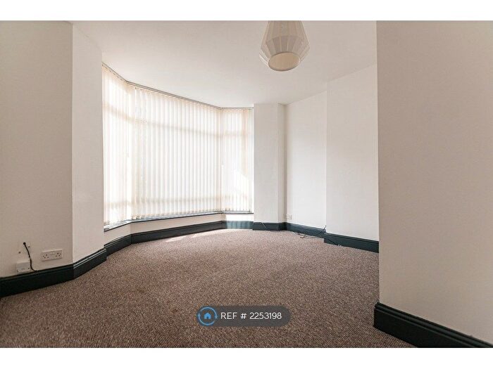 1 Bedroom Flat To Rent In Wyresdale Road, Bolton, BL1