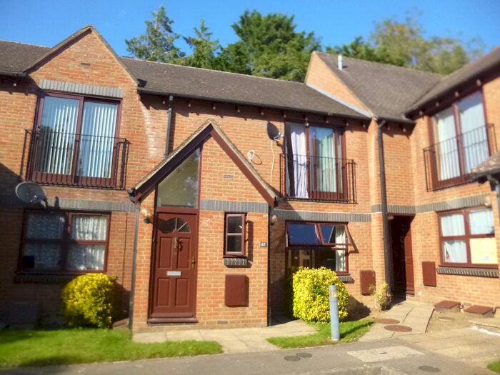 1 Bedroom Flat To Rent In Green Ridges, Oxford, OX3