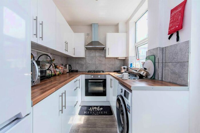 4 Bedroom Terraced House To Rent In Stanley Road, Nottingham, NG76