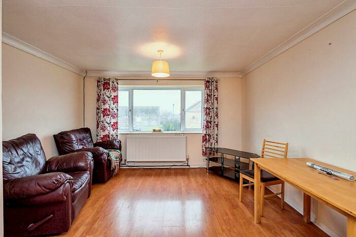 2 Bedroom Flat For Sale In Uphill Way, Hunston, Chichester, West Sussex, PO20