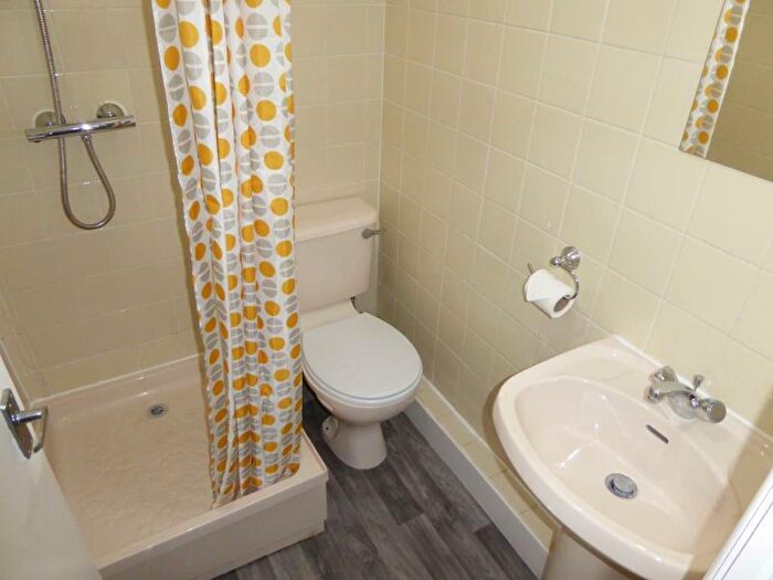 4 Bedroom Flat To Rent In Clarendon Road, City Centre, LS2