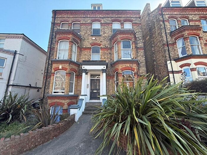 1 Bedroom Flat For Sale In Granville Road, Broadstairs, CT10