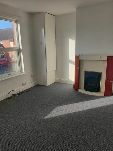 3 Bedroom Maisonette To Rent In Elizabeth Street, Blackpool, FY1