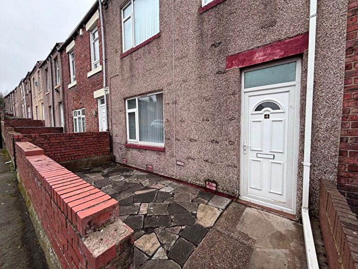 3 Bedroom Terraced House To Rent In West View, Newcastle Upon Tyne, NE15