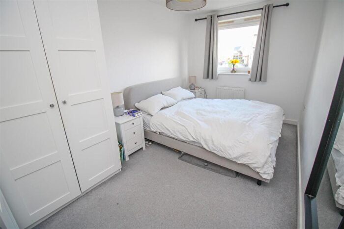 3 Bedroom End Of Terrace House For Sale In Parish Way, Harlow, CM20