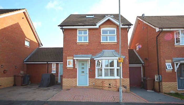 3 Bedroom Property To Rent In Wetherby Close, Stevenage, SG1