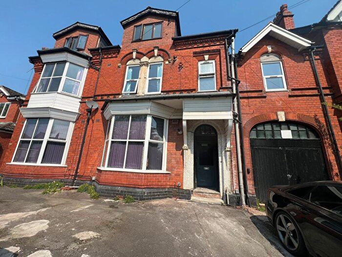 2 Bedroom Flat To Rent In Tenbury Road, Kings Heath, Birmingham, B14