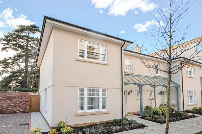 3 Bedroom Semi-Detached House To Rent In Thirlestaine Place Cheltenham, GL53