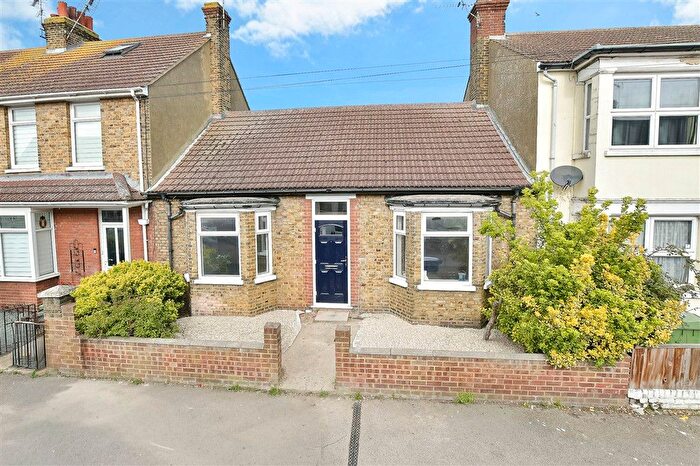 4 Bedroom Terraced Bungalow For Sale In Coronation Road, Sheerness, Kent, ME12