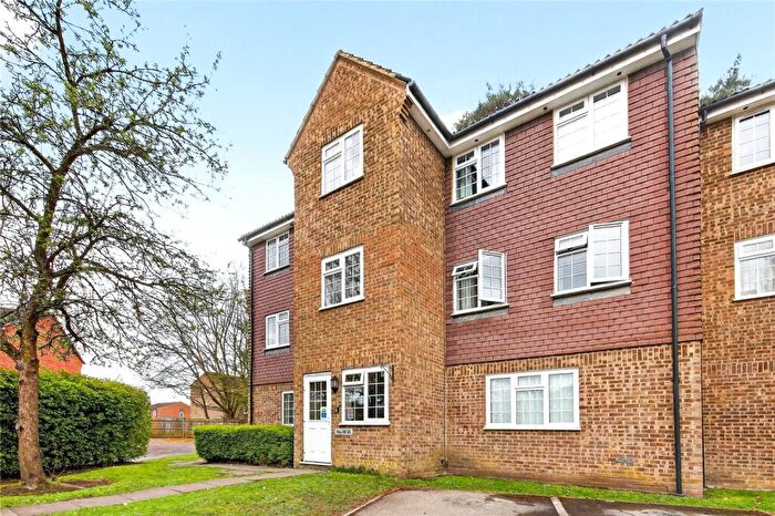 1 Bedroom Apartment For Sale In Draycott, Forest Park, Bracknell, Berkshire, RG12