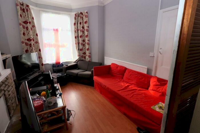 3 Bedroom Terraced House To Rent In Hazeldene Avenue, Cathays, CF24