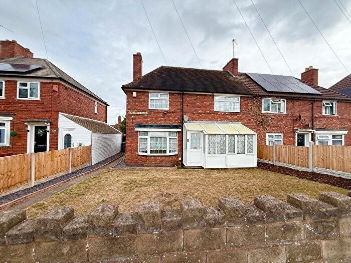 3 Bedroom Semi-Detached House To Rent In Freeman Road, Wednesbury, West Midlands, WS10