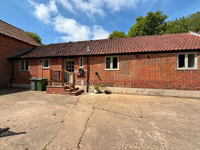 3 Bedroom Barn Conversion To Rent In Tuttington Road, Aylsham, Norwich, NR11