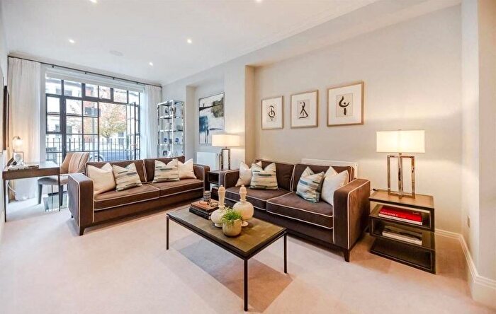 2 Bedroom Flat To Rent In Rainville Road, Hammersmith, London, W6