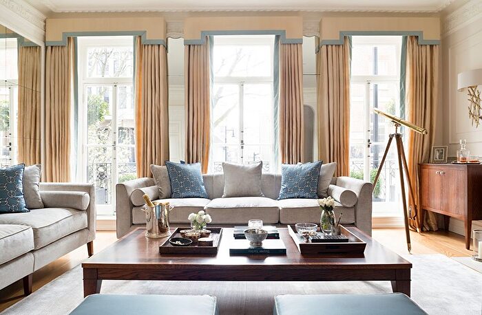 6 Bedroom Terraced House To Rent In Upper Brook Street, Mayfair, London, W1K