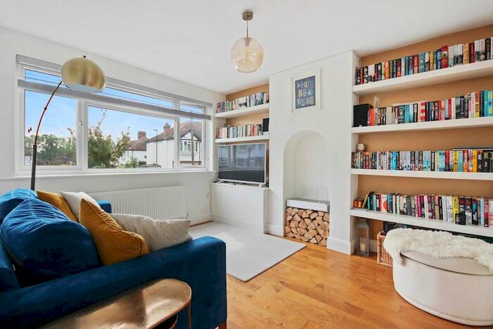 3 Bedroom End Of Terrace House To Rent In Brooklyn Road, London, SE25