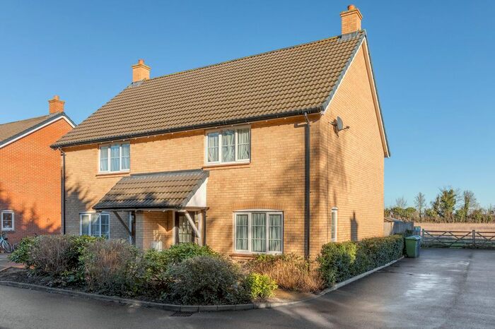 2 Bedroom Semi-Detached House For Sale In The Triangle, Fowlmere SG8