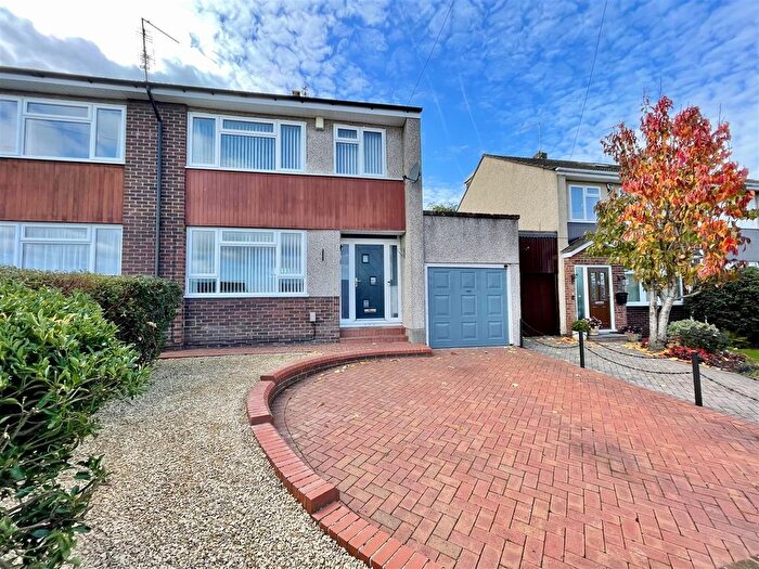 3 Bedroom Semi Detached House For Sale In Bellevue Road, Kingswood, Bristol, BS15