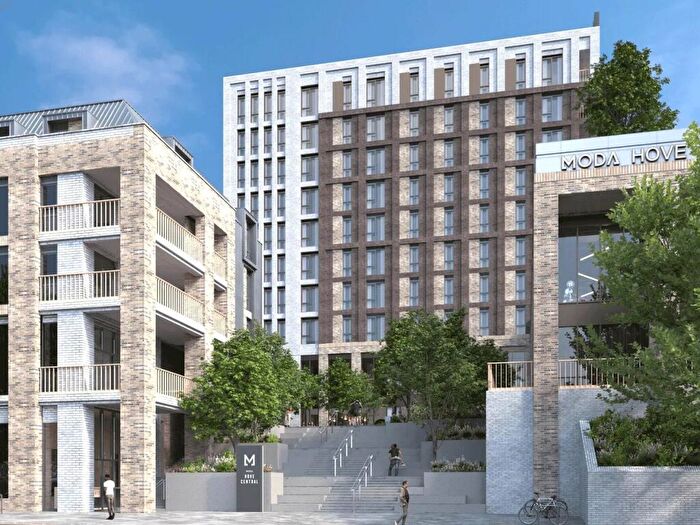 2 Bedroom Apartment To Rent In Boulevard Place, Hove, East Sussex, BN3