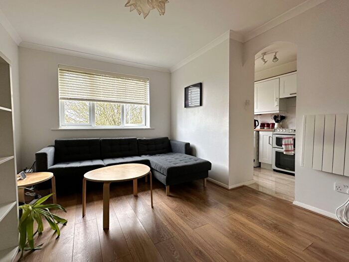 1 Bedroom Flat To Rent In Chaffinch Close, London, N9