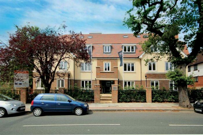 2 Bedroom Flat To Rent In Landsdowne Court, Nether Street, West Finchley, N12