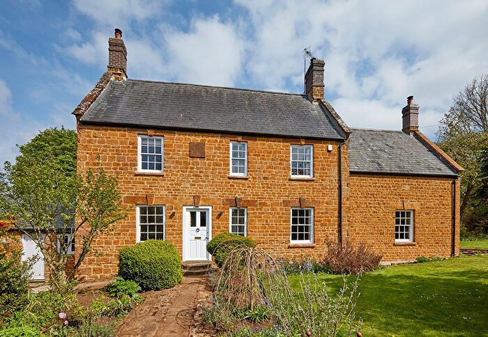 5 Bedroom Detached House For Sale In South Newington, Oxfordshire, OX15