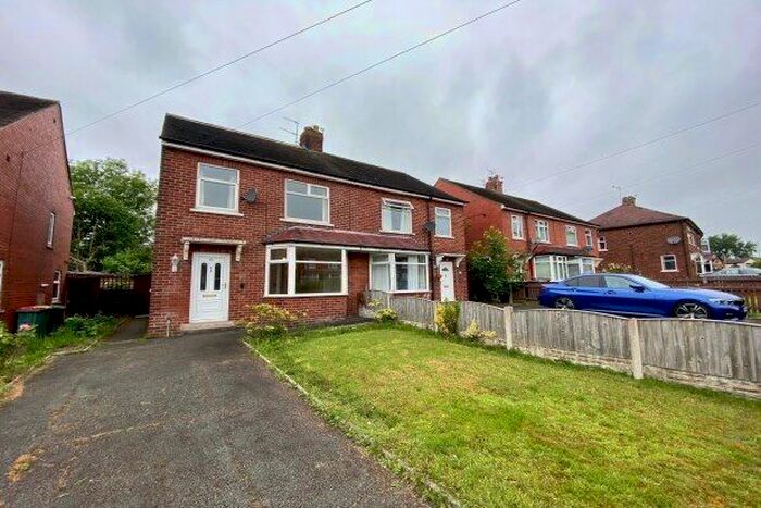 3 Bedroom Semi-Detached House To Rent In Russell Avenue, Preston, PR1