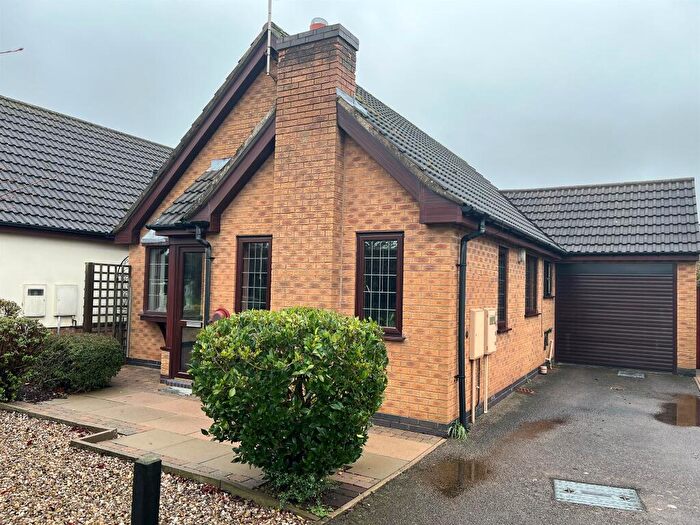 2 Bedroom Detached Bungalow For Sale In Milverton Close, Wigston, LE18
