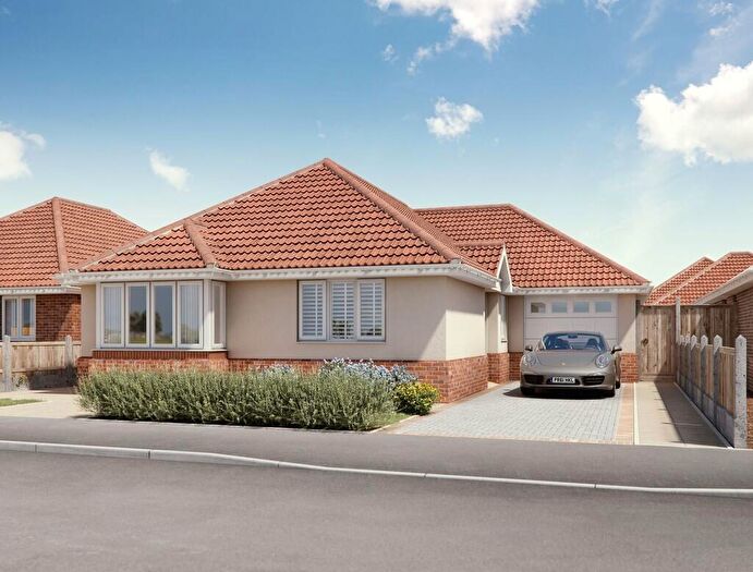 3 Bedroom Semi-Detached Bungalow For Sale In José Powell Gardens, Thorpe Le Soken, CO16