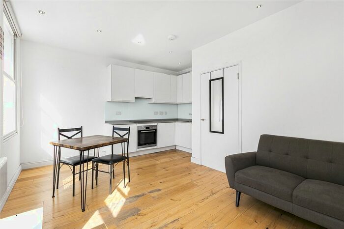 1 Bedroom Flat To Rent In Great Marlborough Street, London, W1F