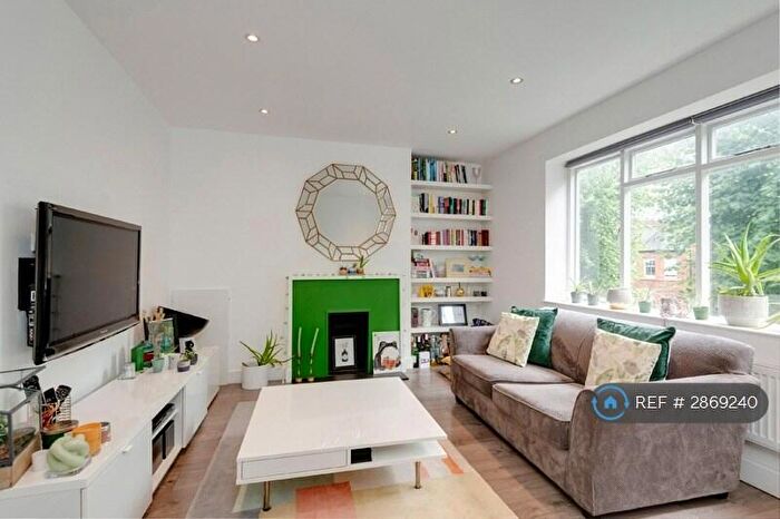 2 Bedroom Flat To Rent In Fairhurst, London, NW6