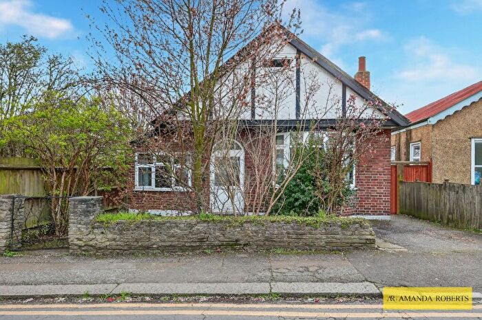 3 Bedroom Detached Bungalow For Sale In Church Avenue, London, E4