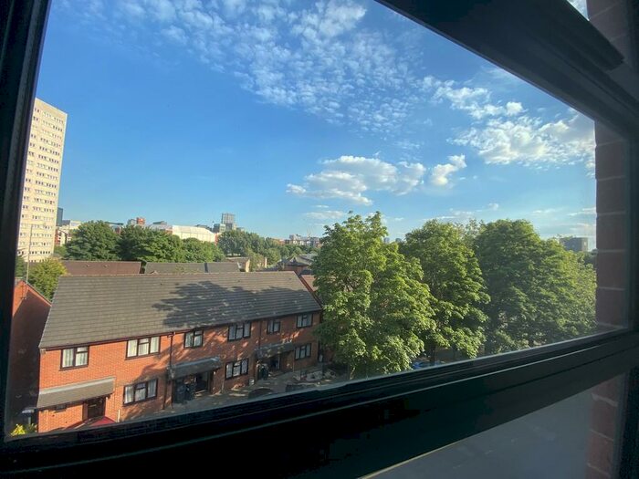 3 Bedroom Apartment To Rent In Goodman St, Birmingham, B1