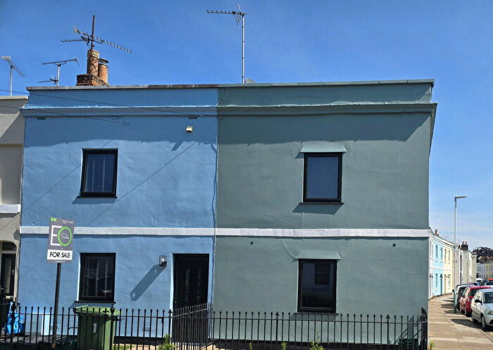 2 Bedroom Terraced House For Sale In Princes Road, Cheltenham, GL50