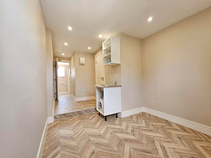 1 Bedroom Studio To Rent In Rosebank Road, London, W7