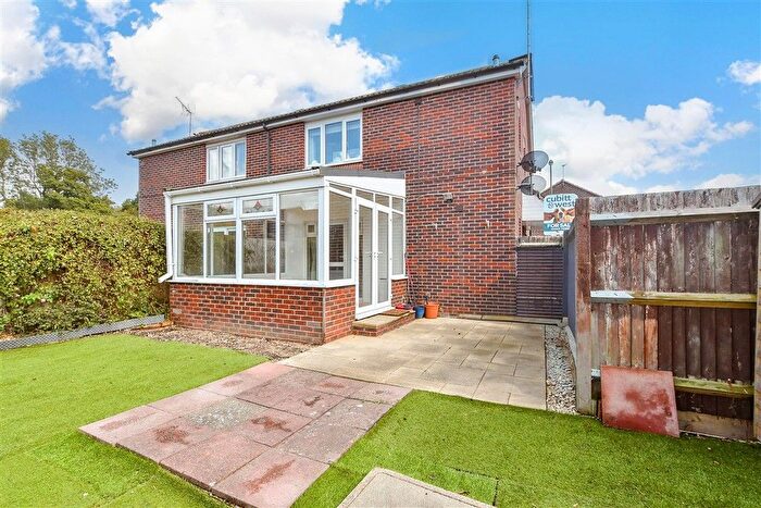 1 Bedroom Maisonette For Sale In Camelot Close, Southwater, Horsham, West Sussex, RH13