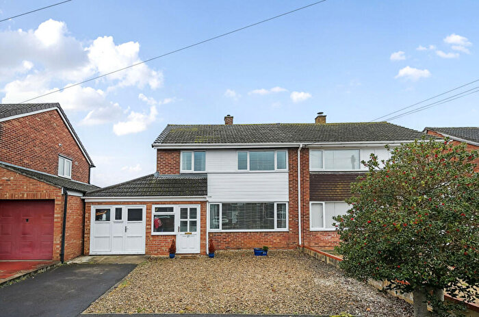 3 Bedroom Semi-Detached House For Sale In Hawkeridge Park, Westbury, BA13