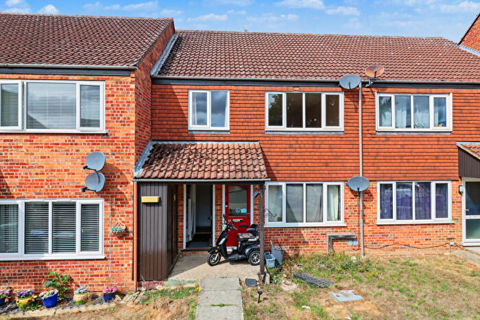 2 Bedroom Maisonette For Sale In Forest Glade, Haverhill, CB9
